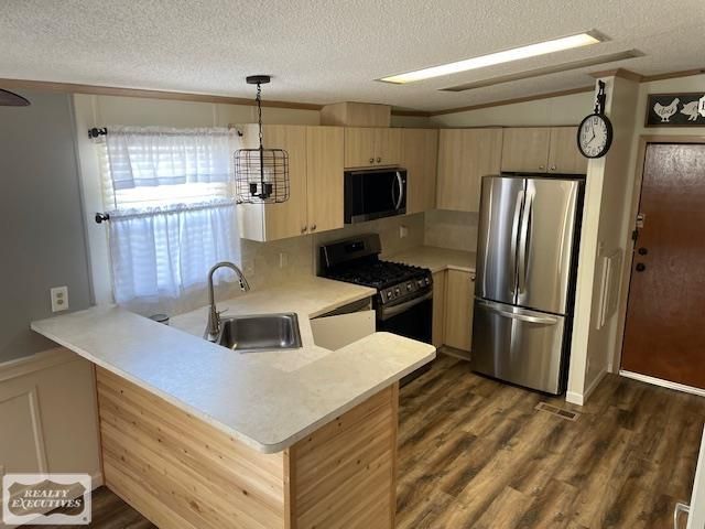 12363 Cedar Knoll Court, Shelby Twp, MI 48315