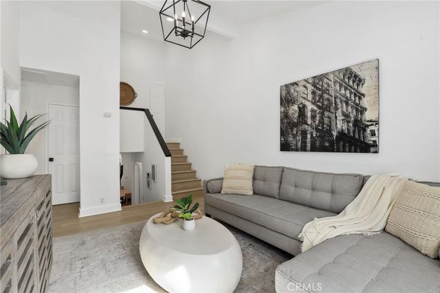 21500 Califa Street 184, Woodland Hills, CA 91367