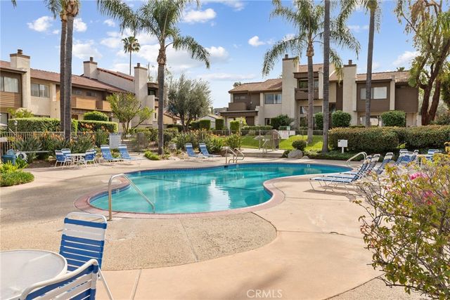 21500 Califa Street 184, Woodland Hills, CA 91367