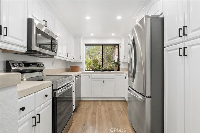 21500 Califa Street 184, Woodland Hills, CA 91367