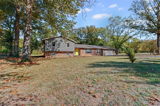 5967 Town And Country Lane, House Springs, MO 63051