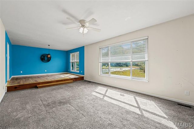 5967 Town And Country Lane, House Springs, MO 63051