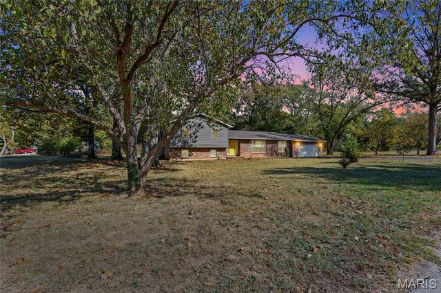 5967 Town And Country Lane, House Springs, MO 63051