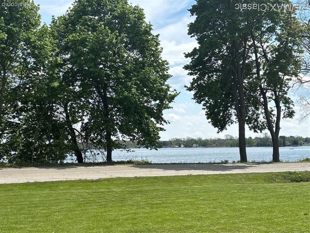 Vacant Main Street, Whitmore Lake, MI 48189