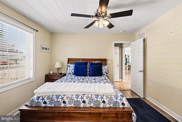 1069 LOCUST DR, Pasadena, MD 21122
