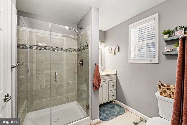 1069 LOCUST DR, Pasadena, MD 21122