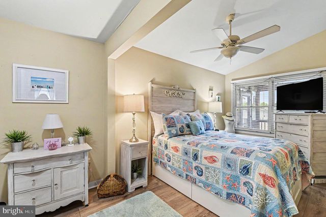 1069 LOCUST DR, Pasadena, MD 21122