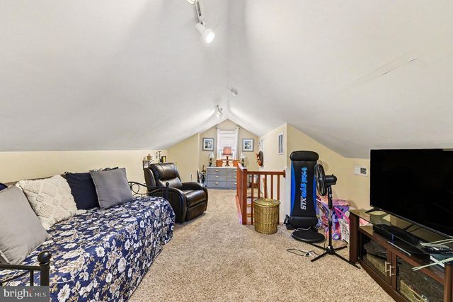 1069 LOCUST DR, Pasadena, MD 21122