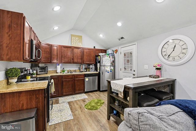 1069 LOCUST DR, Pasadena, MD 21122