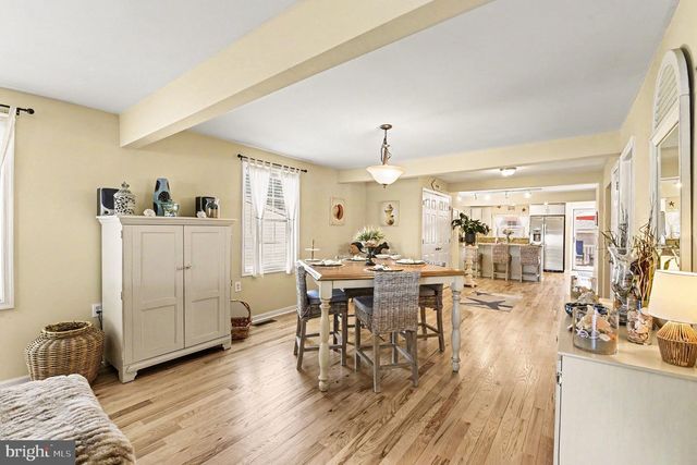 1069 LOCUST DR, Pasadena, MD 21122