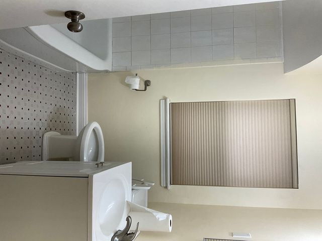 10929 S Eberhart Avenue, Chicago, IL 60628