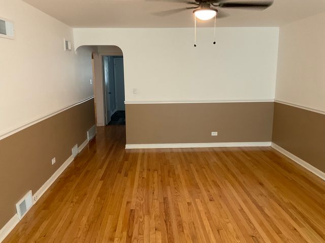 10929 S Eberhart Avenue, Chicago, IL 60628