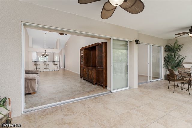 6840 Beach Resort DR 4, Naples, FL 34114