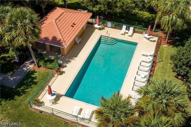 6840 Beach Resort DR 4, Naples, FL 34114
