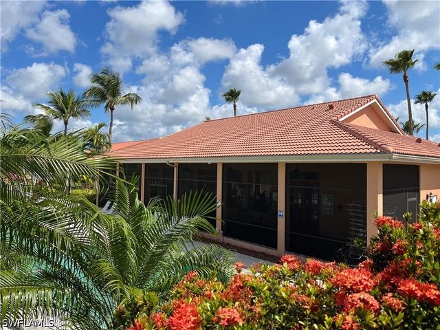 6840 Beach Resort DR 4, Naples, FL 34114