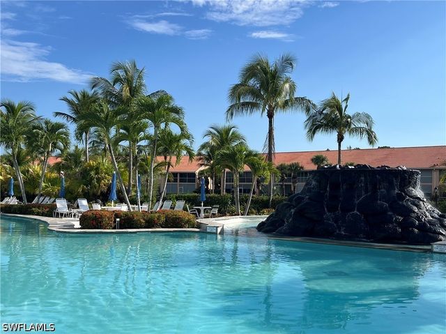 6840 Beach Resort DR 4, Naples, FL 34114