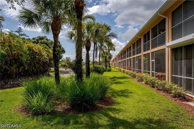 6840 Beach Resort DR 4, Naples, FL 34114