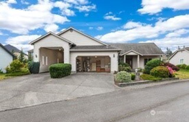 19019 104th Avenue E, Puyallup, WA 98374