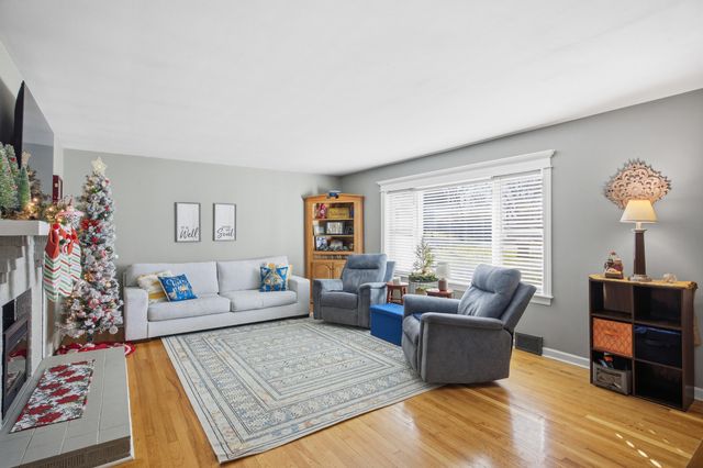 385 Main Street, Salvisa, KY 40372