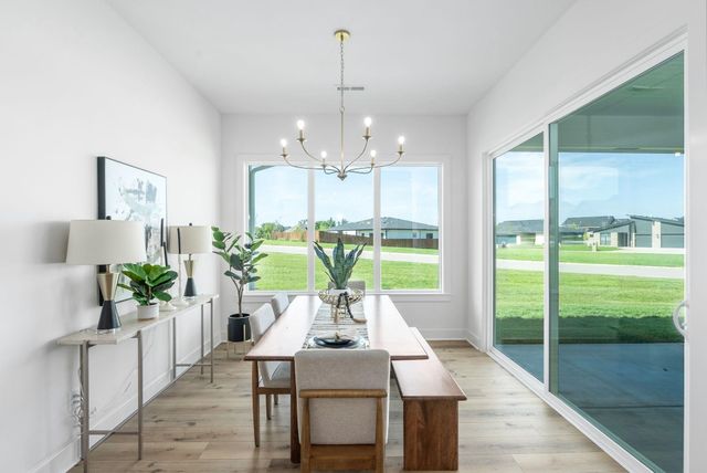4622 W Emerald Bay Ct, Wichita, KS 67205