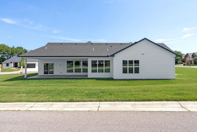 4622 W Emerald Bay Ct, Wichita, KS 67205