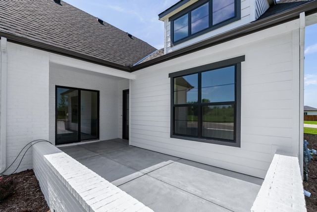 4622 W Emerald Bay Ct, Wichita, KS 67205