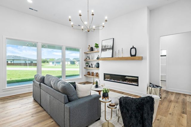 4622 W Emerald Bay Ct, Wichita, KS 67205