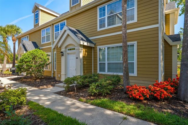 5611 BIDWELL PARKWAY 204, Sarasota, FL 34233