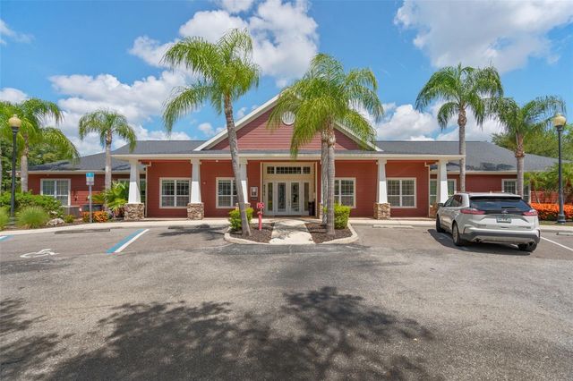 5611 BIDWELL PARKWAY 204, Sarasota, FL 34233