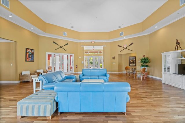 5611 BIDWELL PARKWAY 204, Sarasota, FL 34233