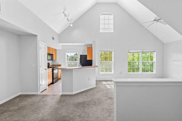 5611 BIDWELL PARKWAY 204, Sarasota, FL 34233