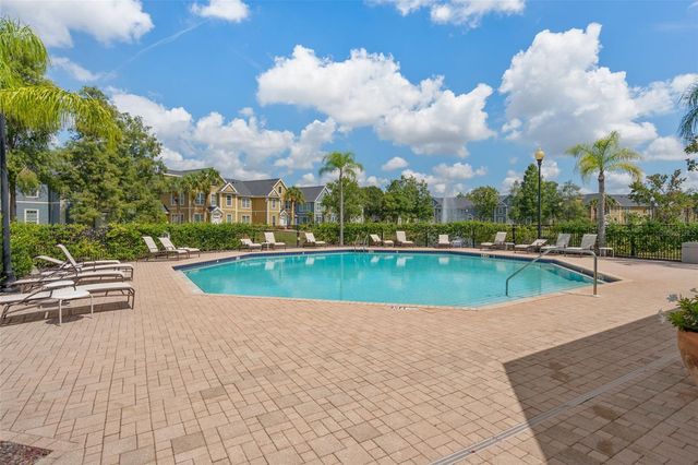 5611 BIDWELL PARKWAY 204, Sarasota, FL 34233