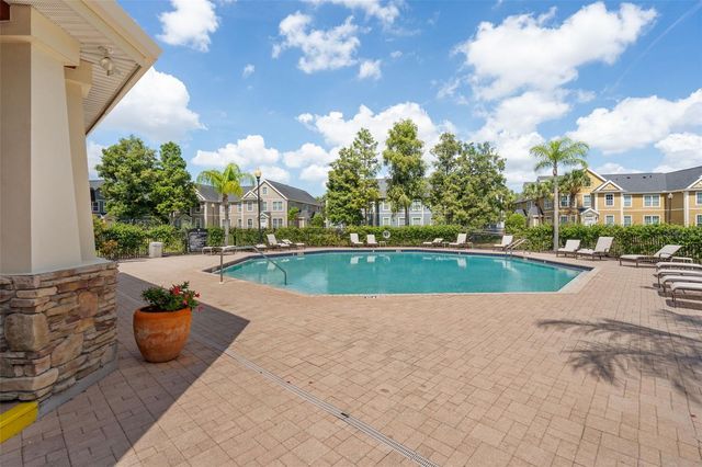 5611 BIDWELL PARKWAY 204, Sarasota, FL 34233