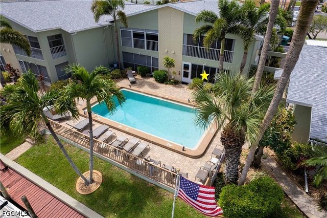 1409 SE 46th LN 105, Cape Coral, FL 33904