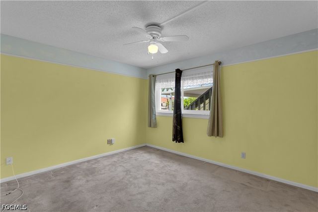 1409 SE 46th LN 105, Cape Coral, FL 33904