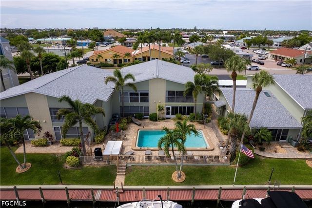1409 SE 46th LN 105, Cape Coral, FL 33904
