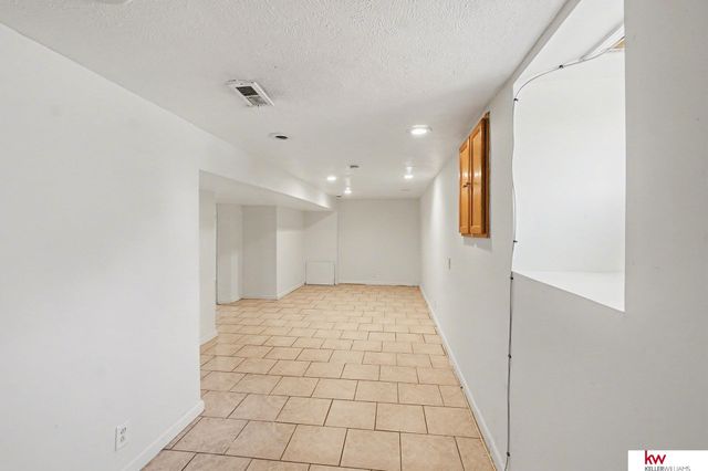 2553 Pratt Street, Omaha, NE 68111