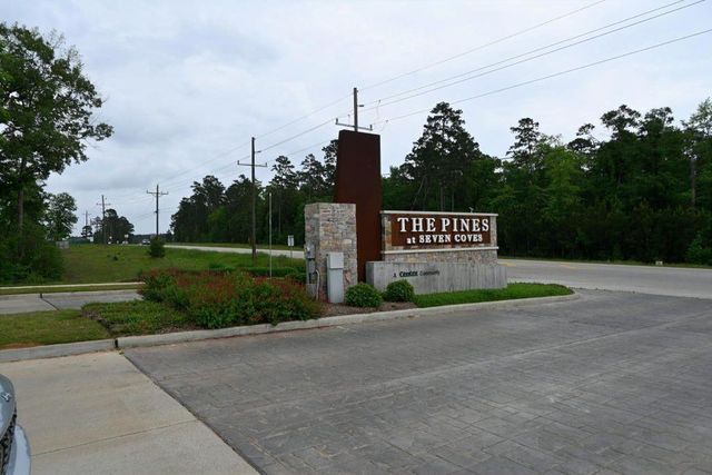 108 Shadow Leaf Trail, Conroe, TX 77378