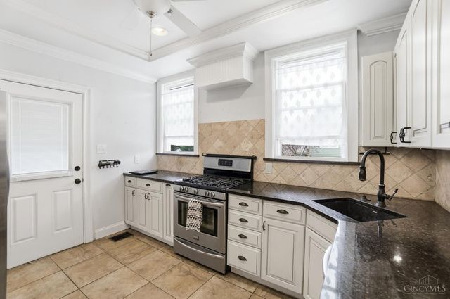 1075 Coronado Avenue, Cincinnati, OH 45238