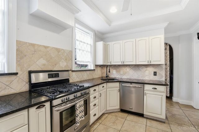 1075 Coronado Avenue, Cincinnati, OH 45238