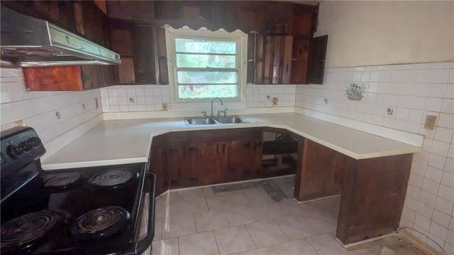 1394 Dewberry Trail, Marietta, GA 30062