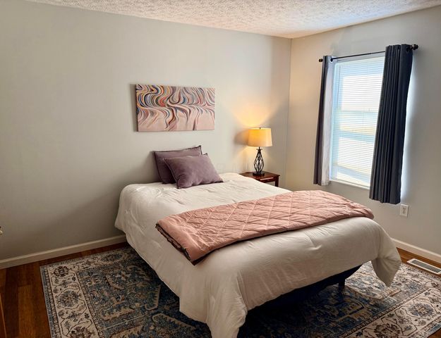 2253 Laurelwood Drive, Columbus, OH 43229
