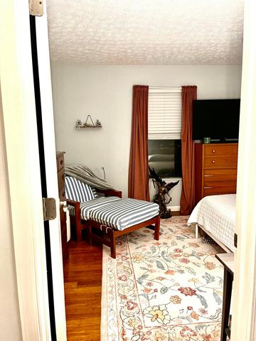 2253 Laurelwood Drive, Columbus, OH 43229