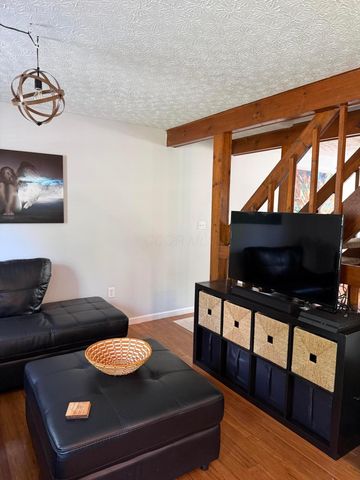 2253 Laurelwood Drive, Columbus, OH 43229
