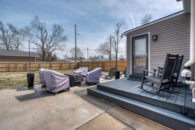 220 S Tekoppel Avenue, Evansville, IN 47712