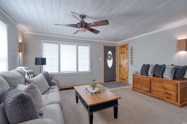 220 S Tekoppel Avenue, Evansville, IN 47712