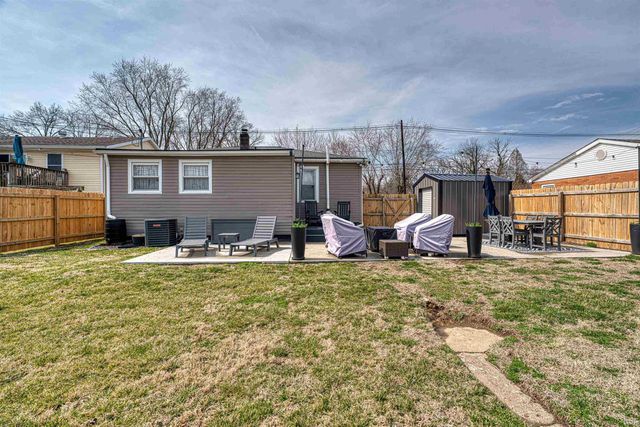 220 S Tekoppel Avenue, Evansville, IN 47712