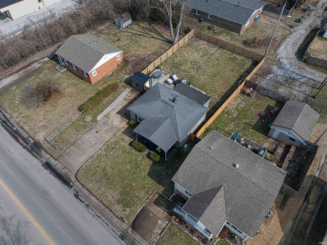 220 S Tekoppel Avenue, Evansville, IN 47712
