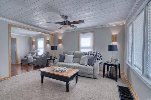 220 S Tekoppel Avenue, Evansville, IN 47712