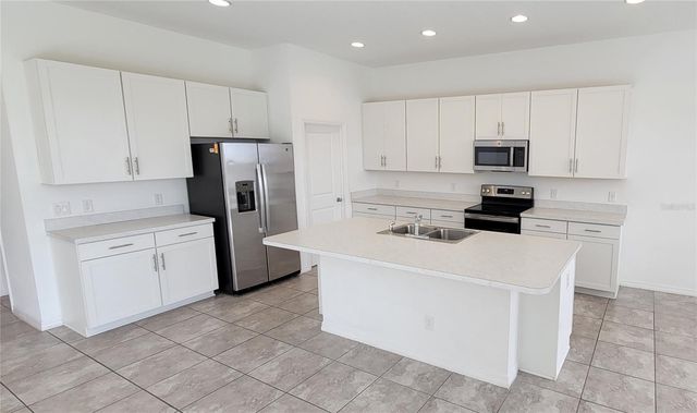 2127 BRILLANTE DRIVE, St Cloud, FL 34771